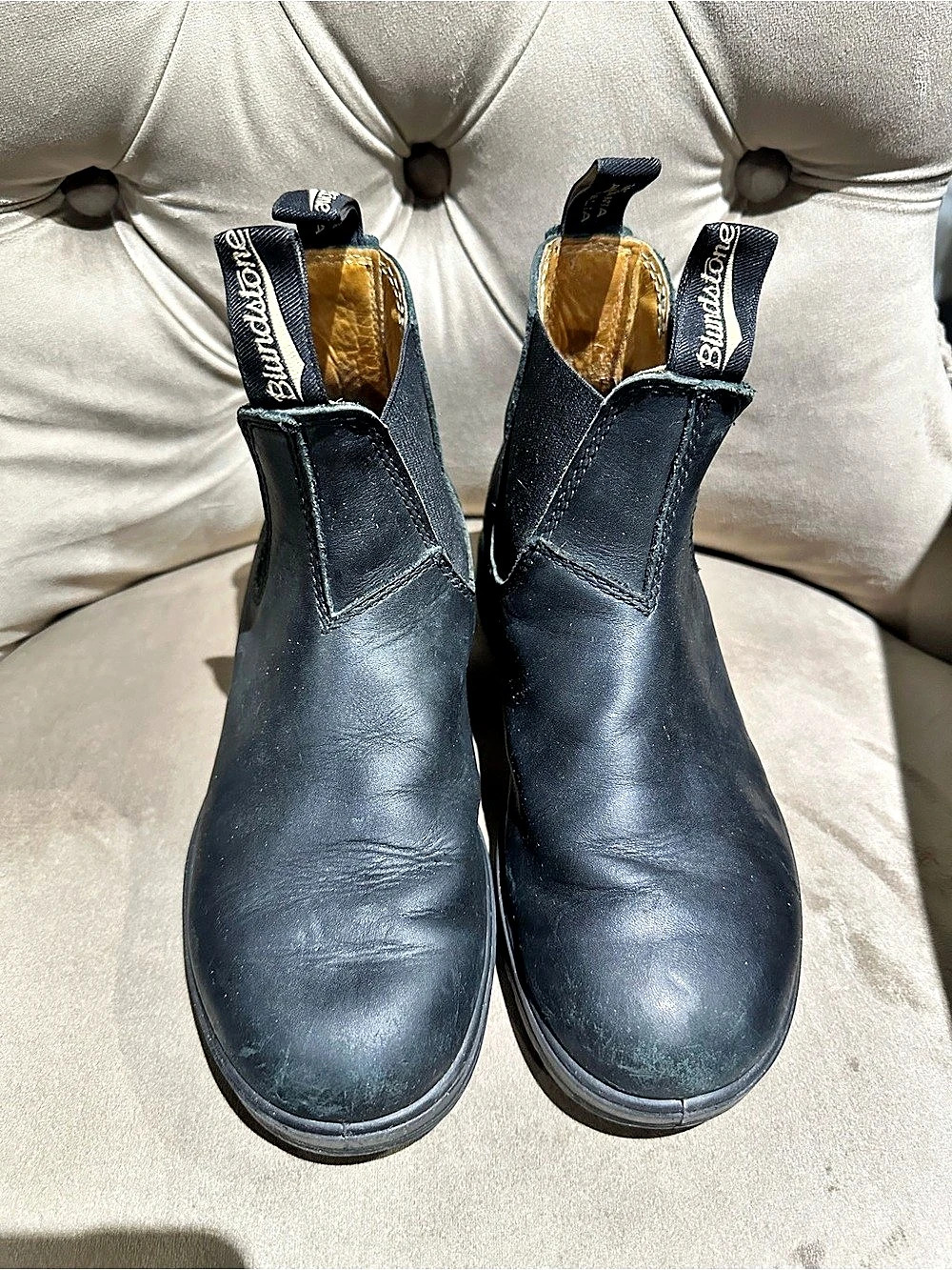 Blundstone Black Leather Chelsea Boots – AU 4.5 / Women’s 7.5